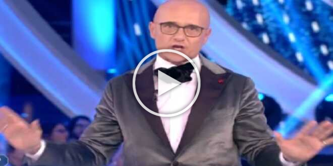 Grande Fratello 2023, un concorrente si è già ritirato? La rabbia di Alfonso Signorini