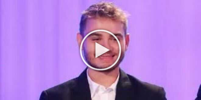 Isola dei famosi 2023, Simone Antolini furioso con gli autori brucia la pergamena