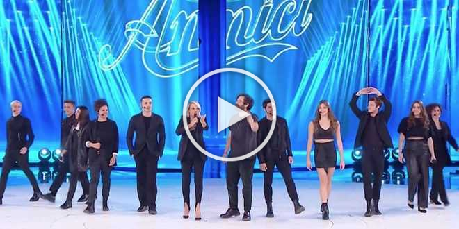 Amici 21, torna uno storico professore e autore amico di Maria De Filippi
