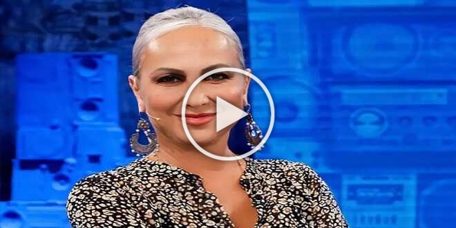 Amici 22, Alessandra Celentano senza freni: “Casta da 13 anni per un motivo”