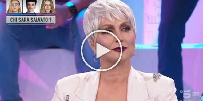 Amici 22, Alessandra Celentano farà cantare le ballerine Maddalena e Isobel