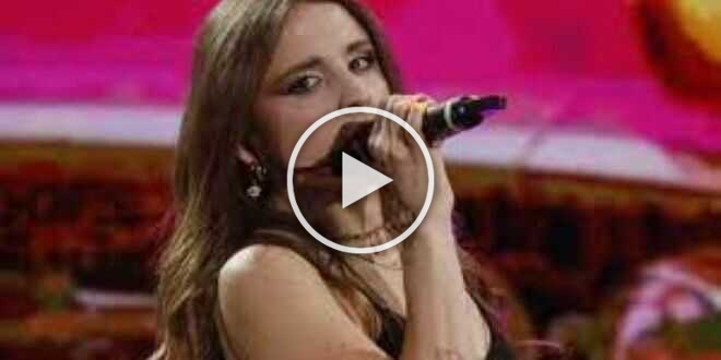 Amici 22, Angelina Mango svela un look da urlo