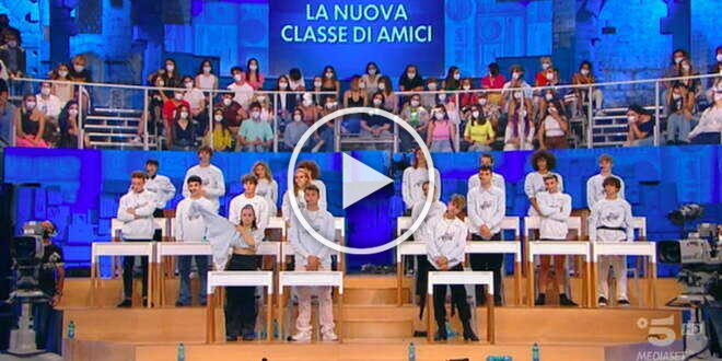 Anticipazioni Amici 22, cosa accadrà nella puntata di oggi domenica 13 novembre
