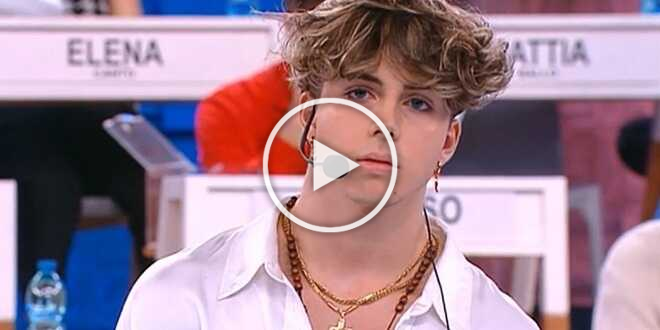 Amici 22, la madre di Mattia Zenzola costretta a cancellarsi dai social