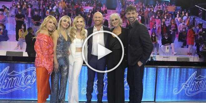 Amici 22, Maria De Filippi e i colloqui con i nuovi prof: cosa sappiamo