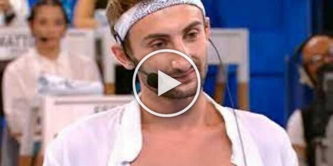 Amici 22, Ramon avvistato fuori dagli studi: fans in ansia