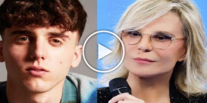 Amici 22, segni di ravvicinamento tra Maria De Filippi e LDA: il gesto che fa sperare