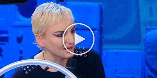 Amici 23, Arisa sostituita da una famosissima cantante italiana?