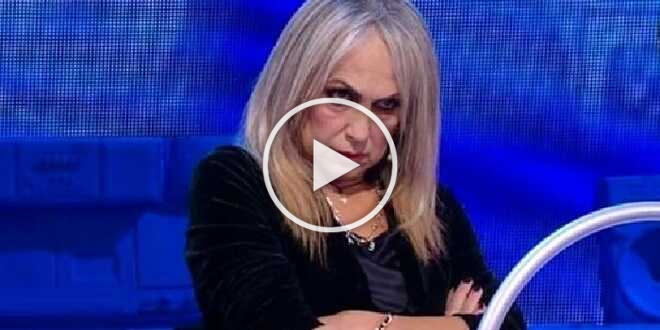 Amici 23, ex allievo umilia Alessandra Celentano: il forte commento sui suoi giudizi