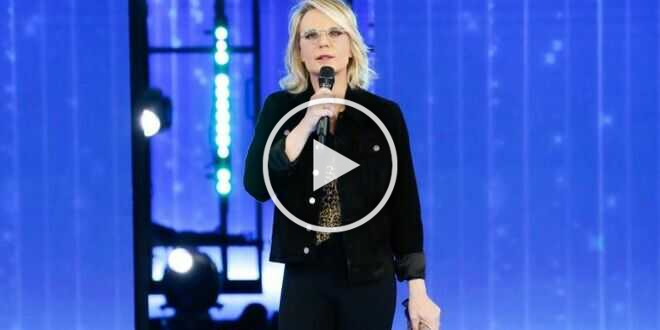 Amici 23, Maria De Filippi pronta a rivoluzionare il programma: nuovi professori e grandi cambiamenti in arrivo