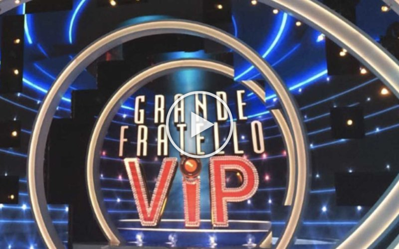 Grande Fratello VIP 4: un concorrente in lacrime e pronto a lasciare