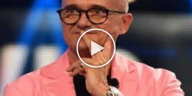 GF Vip 6, Alfonso Signorini fatto fuori: in arrivo una conduttrice inedita?
