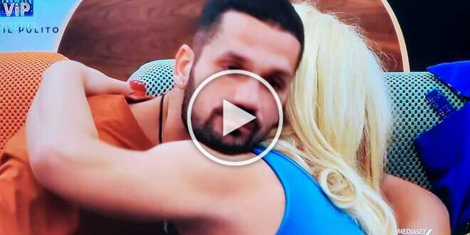 GF Vip 7, Elenoire Ferruzzi insiste con Luca Salatino: “Potrei innamorarmi”