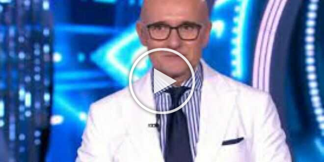 Grande Fratello Vip 7, Signorini gela tutti: “ci sarà l’espulsione immediata”