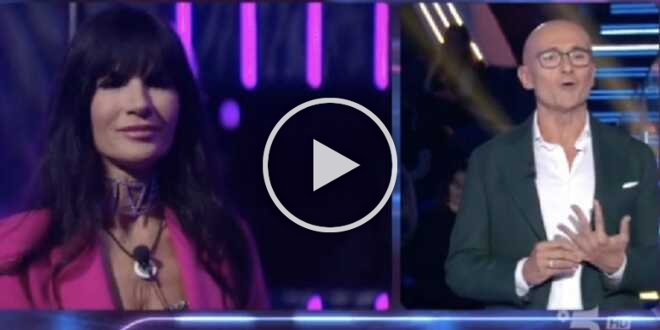 GF Vip 7: Alfonso Signorini ha stretto un patto di protezione con Pamela Prati?