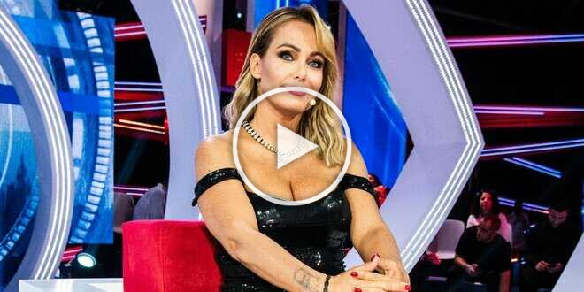 GF Vip 7, svelato il costo (mostruoso) della borsa indossata da Sonia Bruganelli