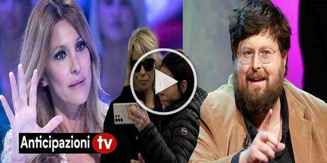 Adriana Volpe e Mario Adinolfi sui selfie con Maria De Filippi