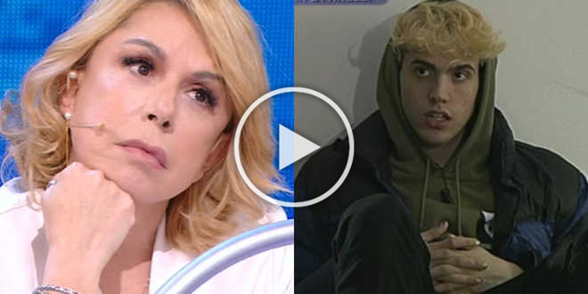 Aka7even furioso dopo l’insulto di Anna Pettinelli: “Ciuccio e presuntuoso!”