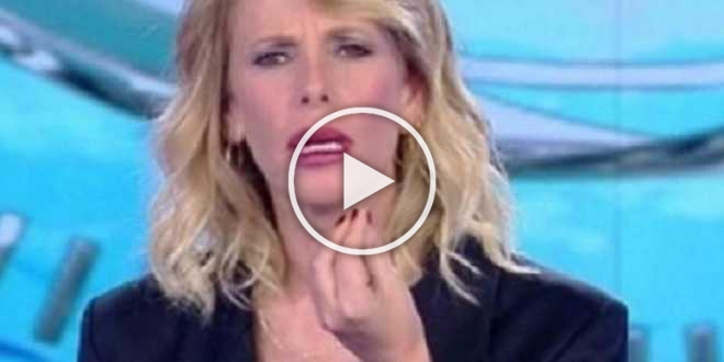 Alessia Marcuzzi, clamoroso dietrofront: pronta a tornare a Mediaset