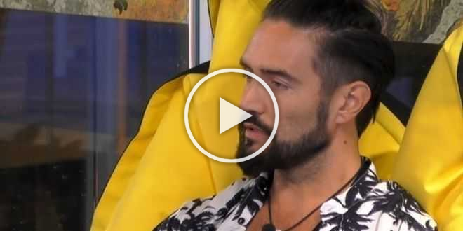 Gf Vip 6, Alex Belli a rischio: consegna un bigliettino a Lorenzo Amoruso