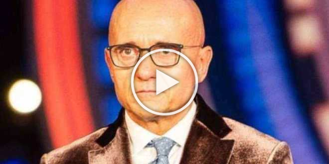 GF Vip, Alfonso Signorini spara a zero sui concorrenti: “Alcuni sono davvero stupidi”