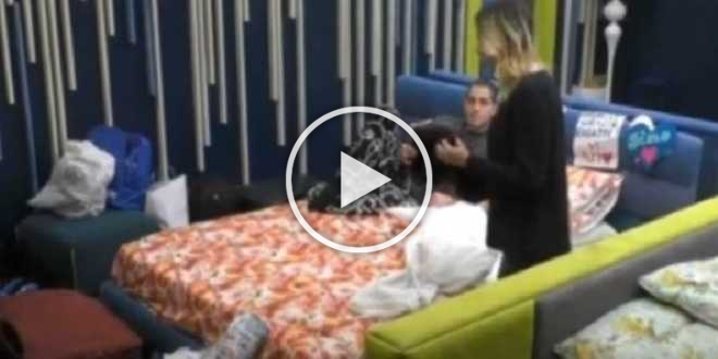 GF Vip 5, Alfonso Signorini sbugiardato in diretta: spunta la verità sui topi in casa