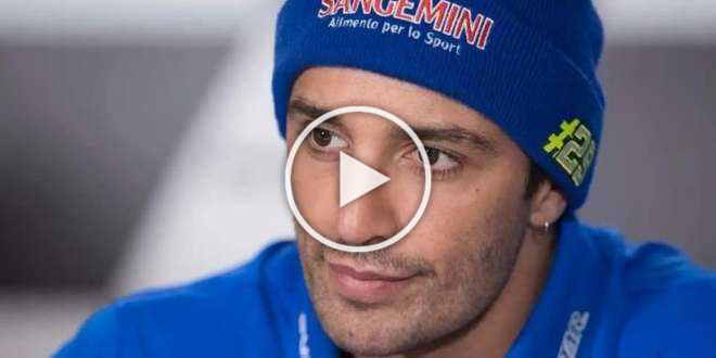Andrea Iannone e la nuova fidanzata non si nascondono più: le foto e i video