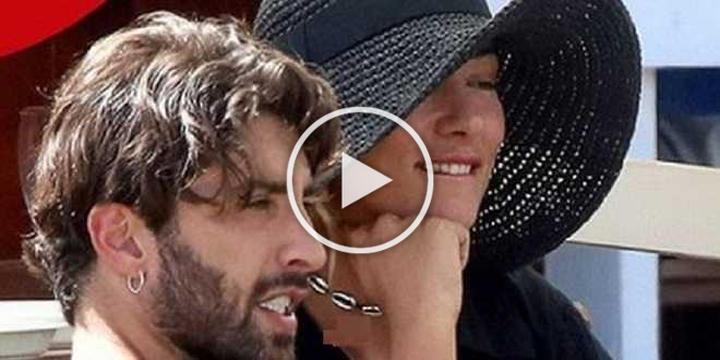 Andrea Iannone e Soleil Sorge beccati insieme: i due sono una nuova coppia?