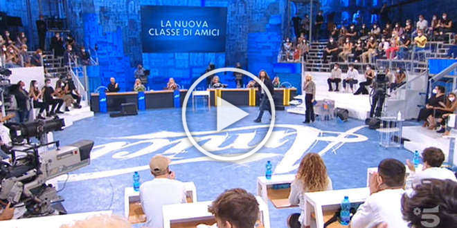 Amici Anticipazioni puntata 24 ottobre 2021, Gara improvvisa per tutti i cantanti