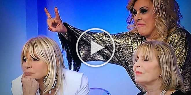 Anticipazioni Uomini e Donne puntata del 03/10/2021, Tina cipollari umilia fortemente Gemma