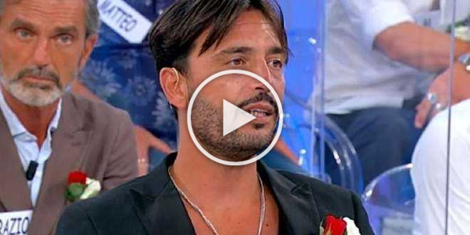Uomini e Donne, Armando contro tutti: il cavaliere rischia di essere cacciato?
