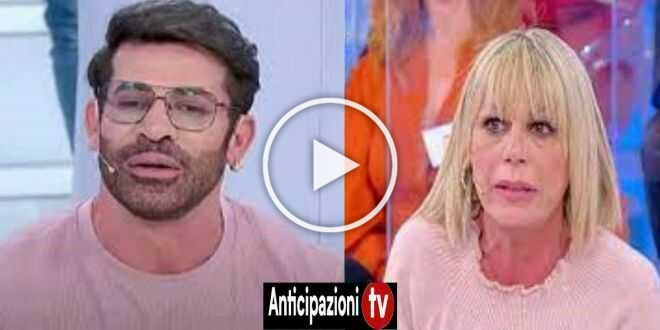 News Uomini e donne, Aurora Tropea sbotta sui social contro Gianni Sperti: il messaggio