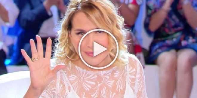 Barbara d’Urso apre al cambiamento: “Pomeriggio 5? Superiamo il concetto di salotto”