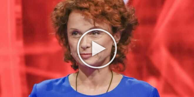Grande Fratello 2023, Beatrice Luzzi interessata a un inquilino della casa?