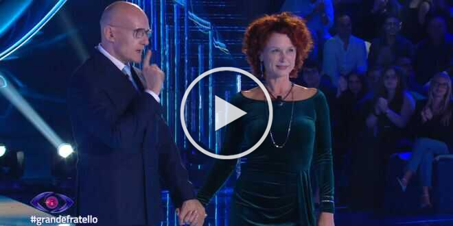 Grande Fratello 2023, Beatrice Luzzi si dichiara ad Alfonso Signorini