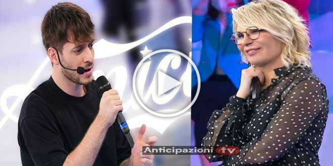 Amici 23, chi è il cantante Holden: età, vita privata, vero nome, profili social e genitori