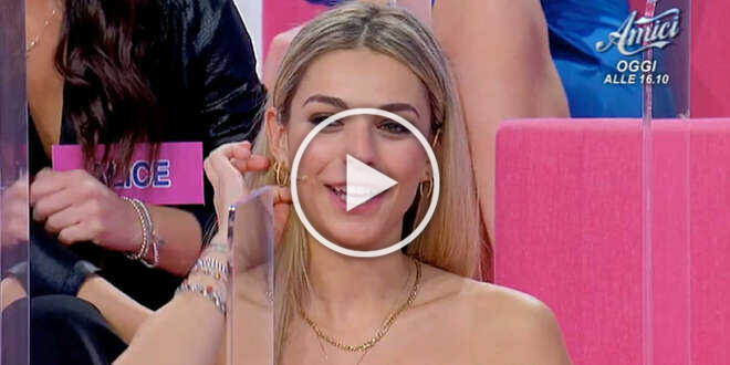 Uomini e Donne, Carola Carpanelli provoca Federico Nicotera sui social
