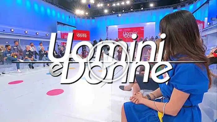 Uomini e Donne, trono over: cavalieri e dame vengono pagati?