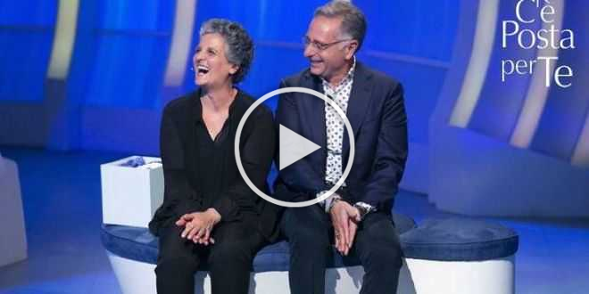 C’è Posta per te 2021, Paolo Bonolis regala una crociera a Francesca