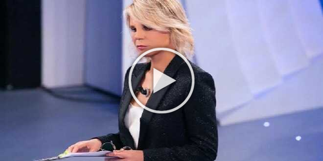 C’è Posta per Te, Maria De Filippi punta su Mare Fuori: invitati tre attori della serie