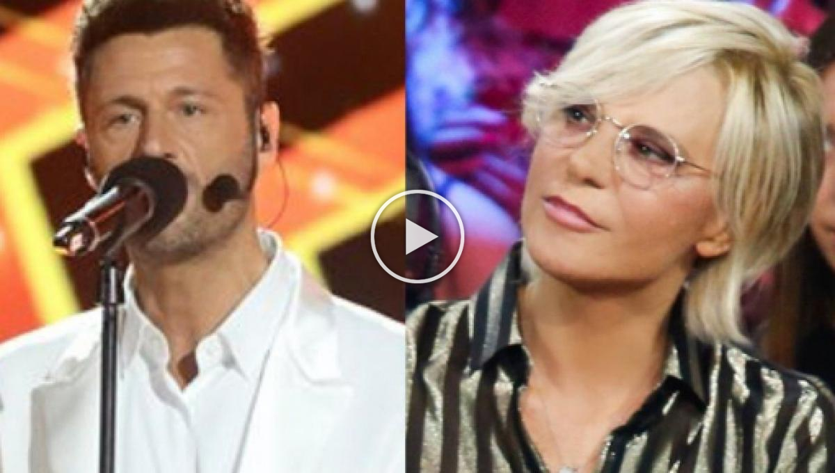 Amici Celebrities: Filippo Bisciglia in ginocchio da Maria De Filippi, ma non basta