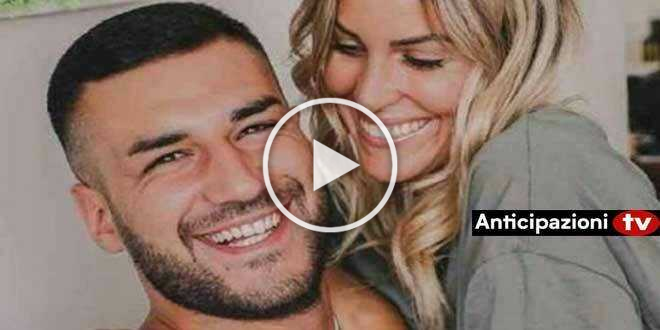 Claudia Dionigi e Lorenzo Riccardi: storia d’amore, maternità e la proposta di matrimonio