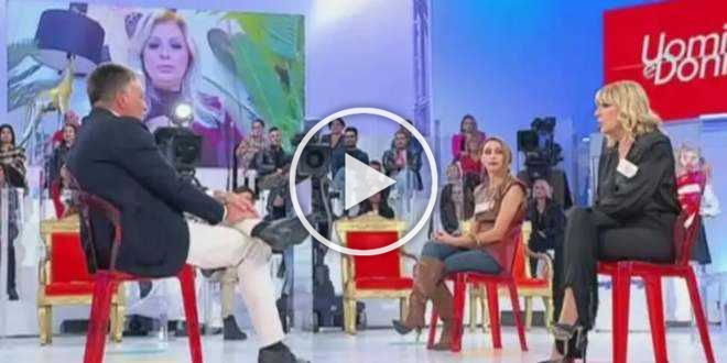 Uomini e Donne, Covid-19: dure critiche alla trasmissione, c’è un focolaio?