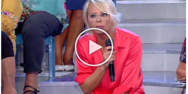 Uomini e Donne, Maria De Filippi lascia lo studio: scoppia una lite furibonda