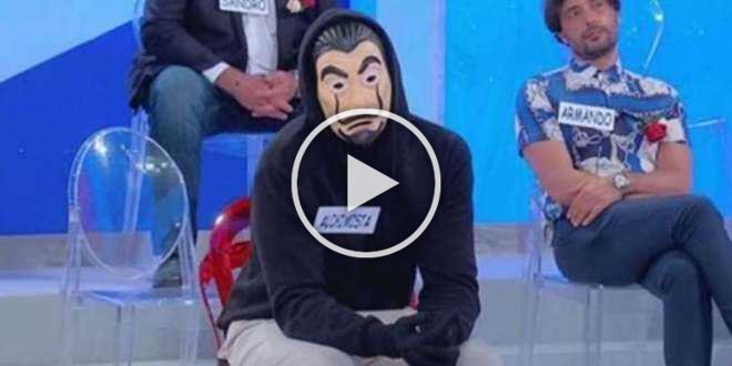 Gossip Uomini e Donne, dietro l’Alchimista si nasconde un famoso ex corteggiatore?