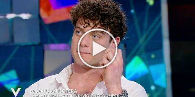 Uomini e Donne, il dramma di Federico Nicotera: “Mia madre pestata di botte”