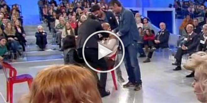 Uomini e Donne anticipazioni, due cavalieri vengono quasi alle mani: ecco cos’è successo