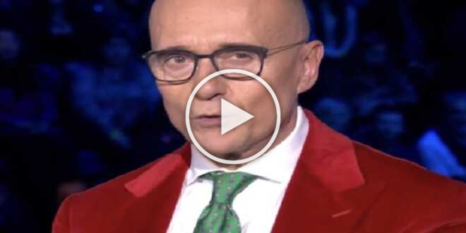 Grande Fratello, arrivano altri due “no” per Signorini: il cast è sempre più incerto