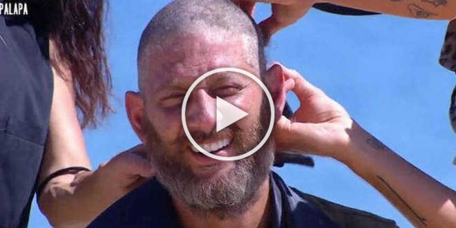 Isola dei Famosi, Edoardo vivrebbe con l’ex malata: “Da dieci anni non esce di casa”