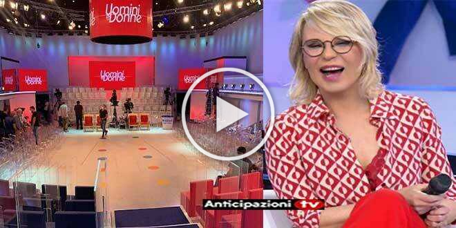 Uomini e Donne, ex corteggiatore ringrazia pubblicamente Maria De Filippi: “A lei devo tutto”